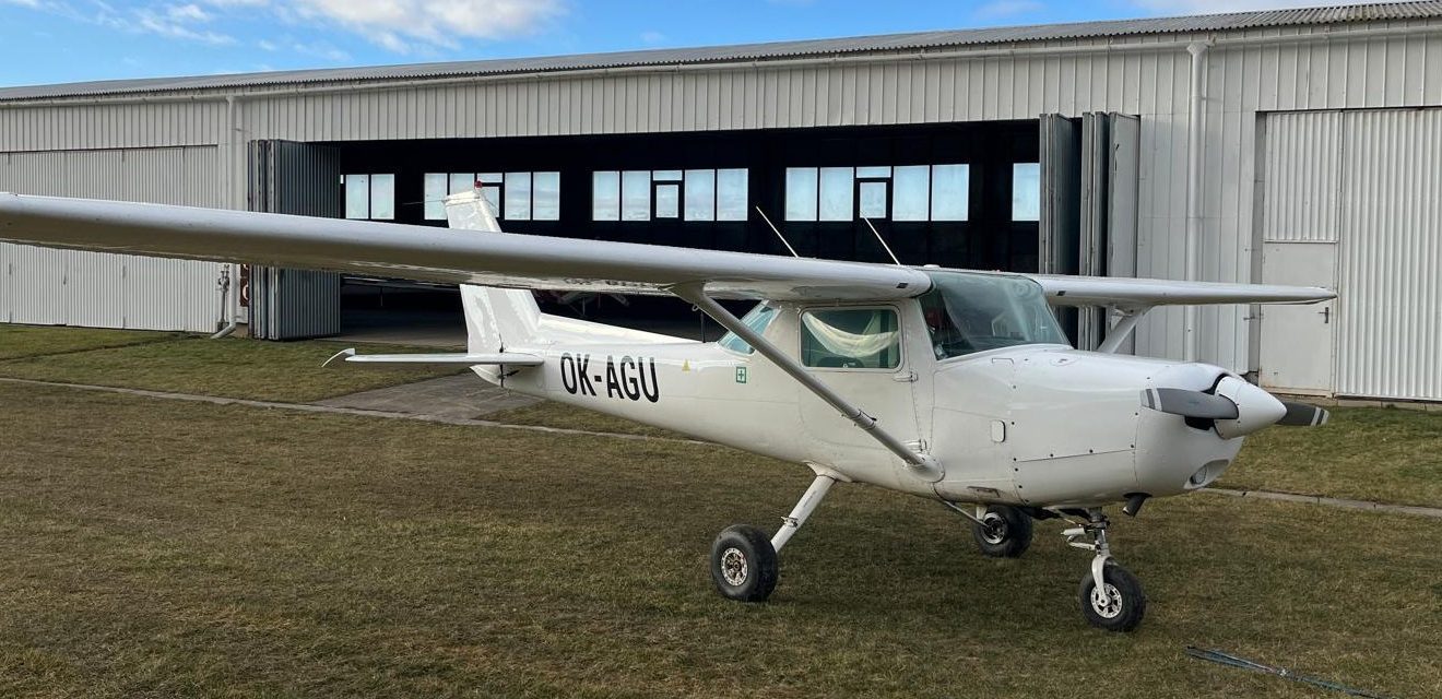 Cessna 152 se skutečnou registrací OK-AGU